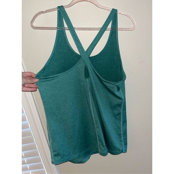 Women’s Patagonia Green Activewear Tank Large - Picture 2 of 3